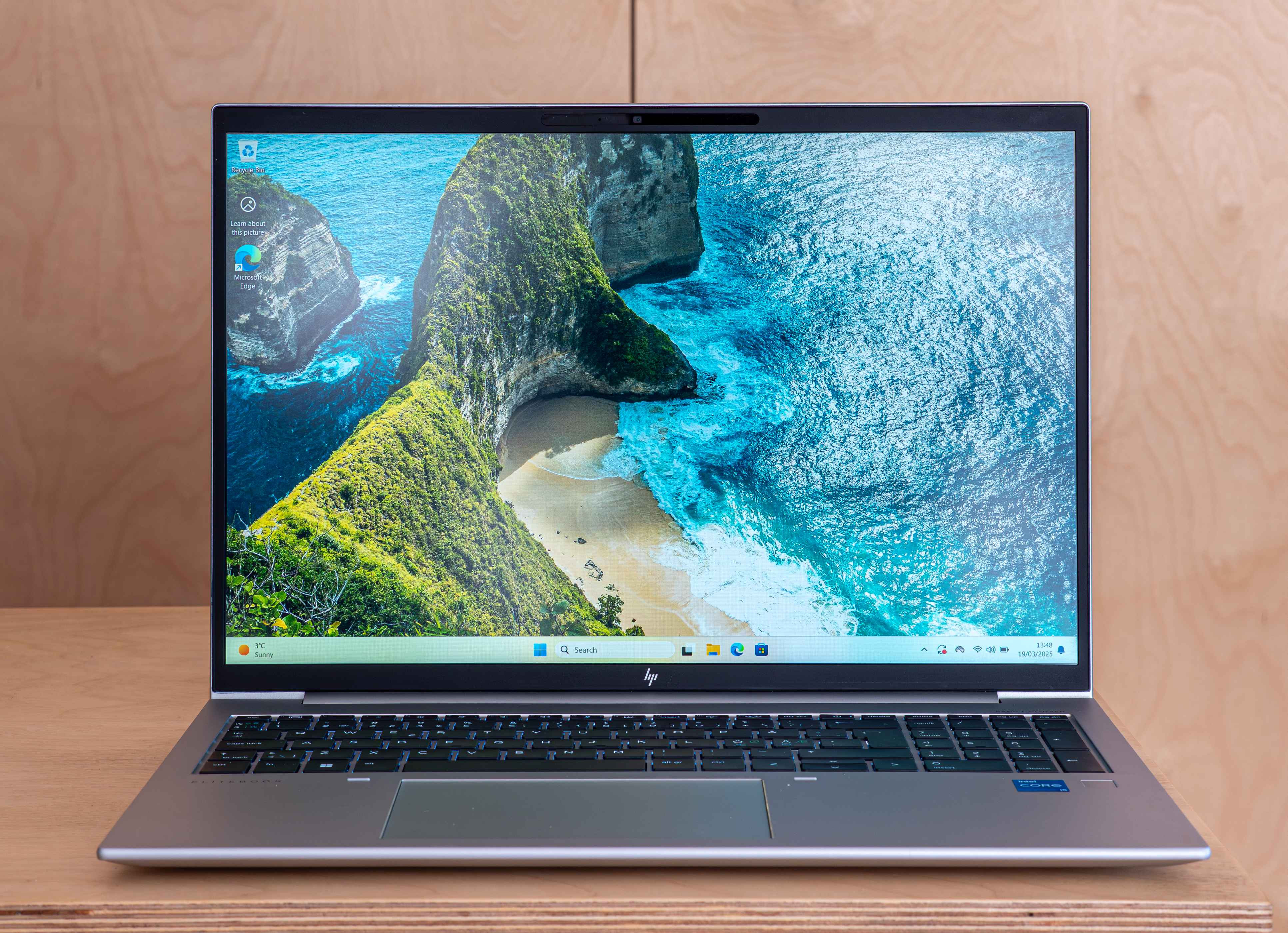 HP EliteBook 860 G9 16 inch i5-1235U DDR5 RAM NVMe IPS IrisXe-CYbtu.jpeg