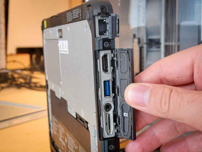 Panasonic Toughbook CF-20 MK2 i5-7Y57 16GB RAM IPS Touch + Keyboard-DBCj9.jpeg