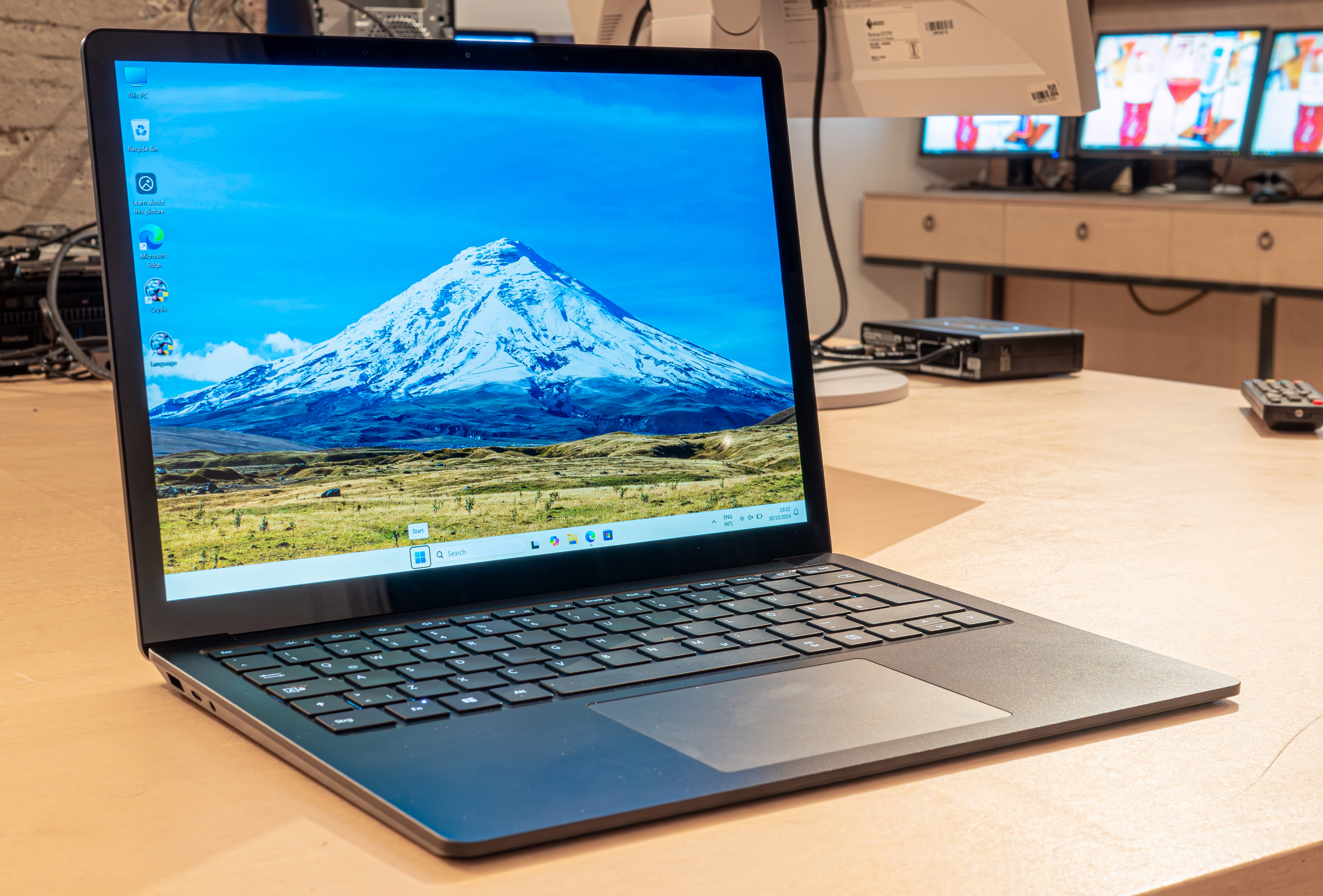 Microsoft Laptop 4 i7-1185G7 16GB RAM NVMe 2256x1504 IPS Touchscreen-Vof1T.jpeg