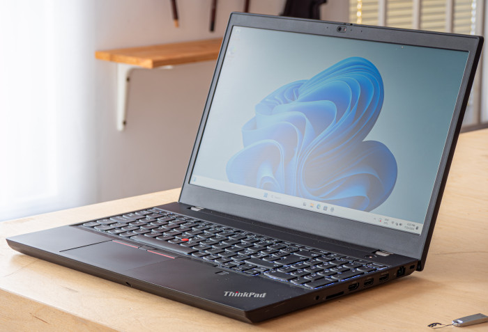 Lenovo Thinkpad T15p Gen1 i7-10850H 32GB RAM NVMe 4K IPS GTX 1050-ku2PY.jpeg