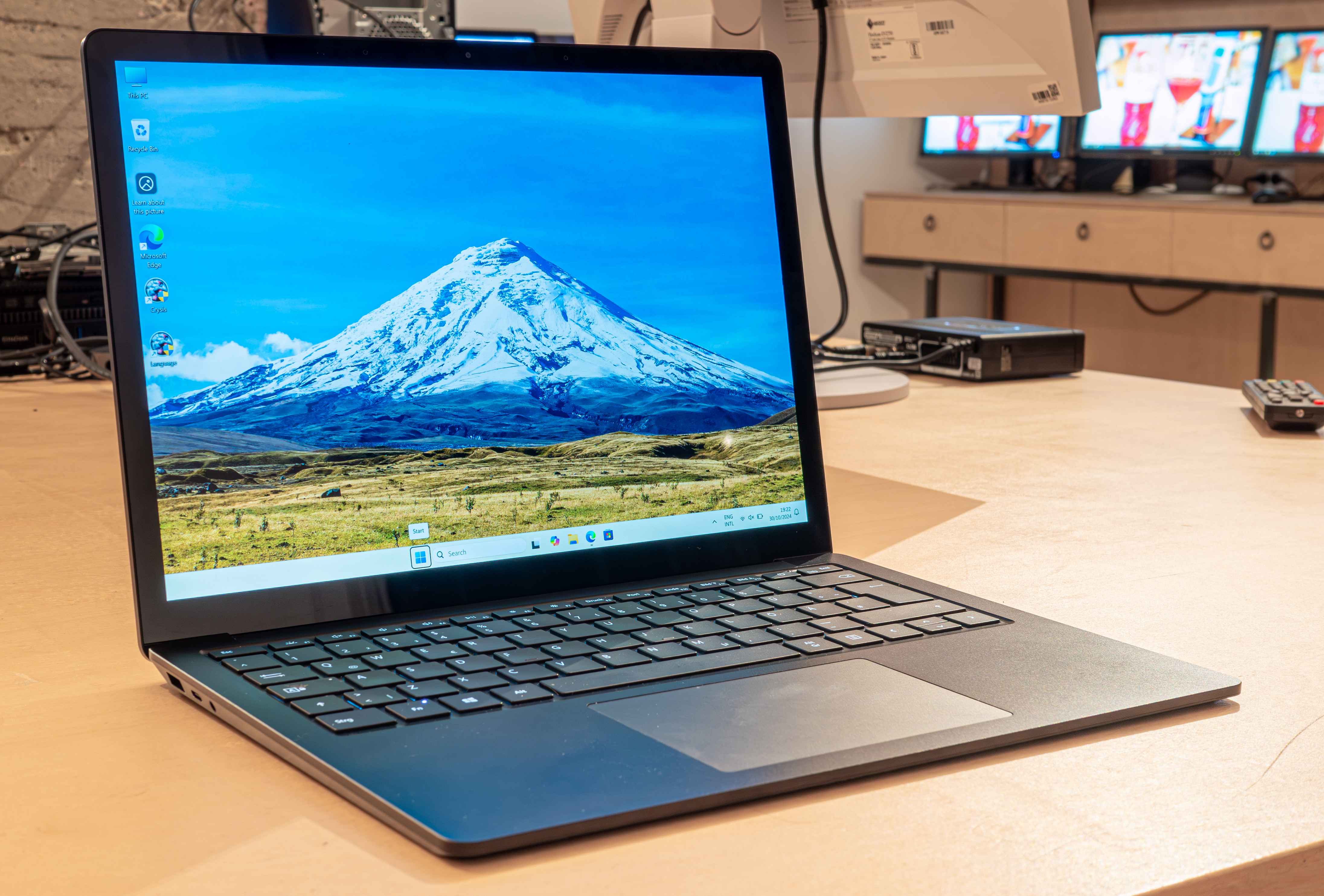 Microsoft Laptop 4 i7-1185G7 16GB RAM NVMe 2256x1504 IPS Touchscreen-Vof1T.jpeg