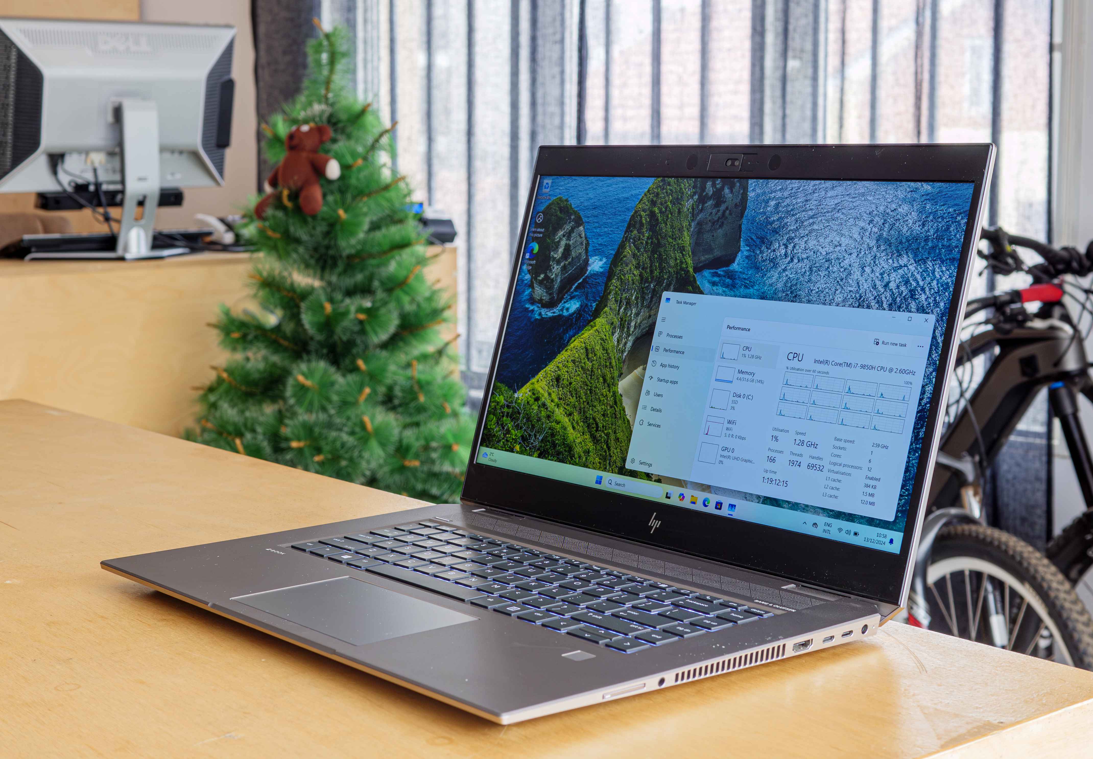 HP Zbook Studio 15 G5 E-2186M 32GB RAM NVMe FHD IPS Quadro P1000 Camera-1Isyd.jpeg