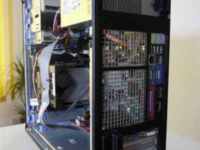 Dell OptiPlex 760, Intel Core 2 Duo E8400, AMD Radeon HD 5470-3KIZ6.jpg