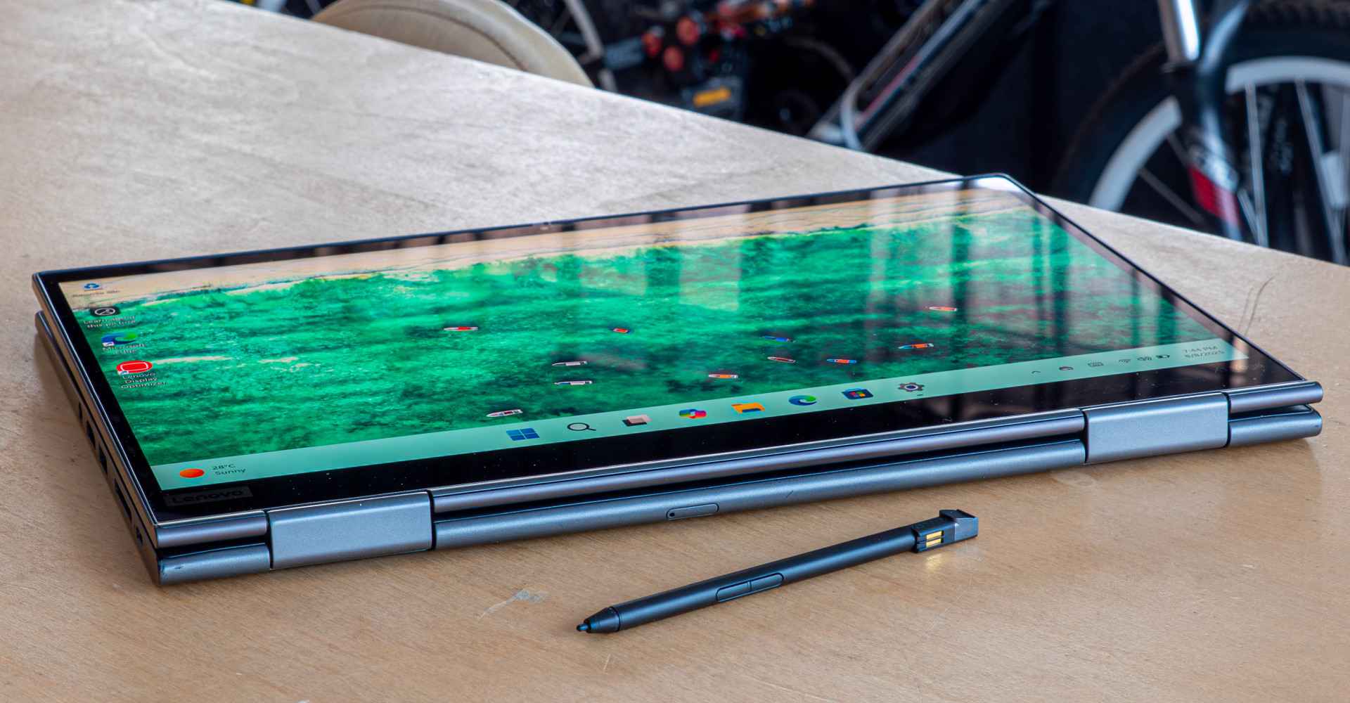 Lenovo Thinkpad X1 Yoga Gen 4 i7-8665U 16GB RAM 4K IPS Dolby Vision HDR-8JF7S.jpeg