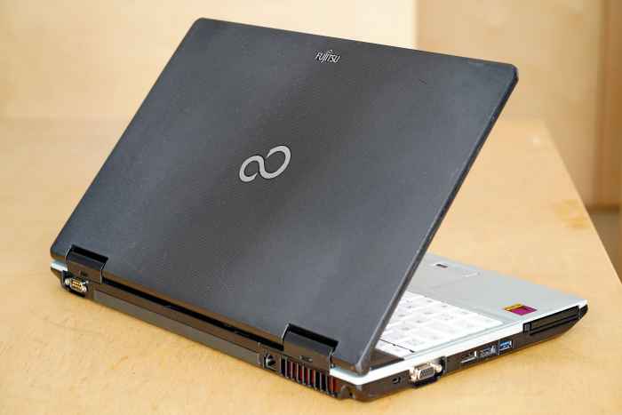 Fujitsu LifeBook E751 i5-2520M 8GB RAM 256GB SSD Camera-FGcgw.jpeg