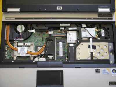 HP EliteBook 6930p C2D P8800 4GB RAM Camera-JrvEB.jpg
