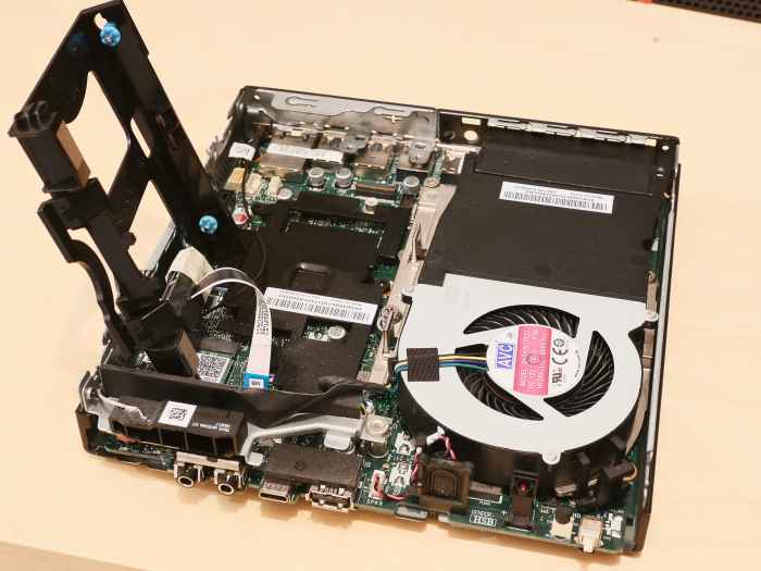 Lenovo ThinkCentre M920q Tiny i5-9500T 16GB DDR4 NVMe-KLG4c.jpeg
