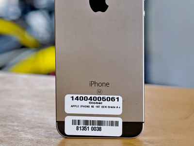 Apple iPhone SE 32GB NVMe А+-R8zAE.jpeg
