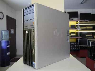 HP Z400 Workstation, XEON W3550, Quadro 600-Risfy.jpg