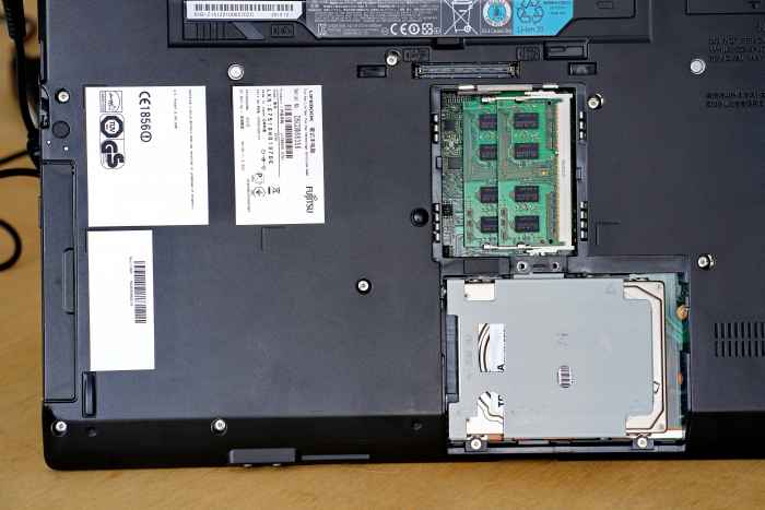Fujitsu LifeBook E751, Core i5-2520M, Made in Japan-TetxW.jpeg