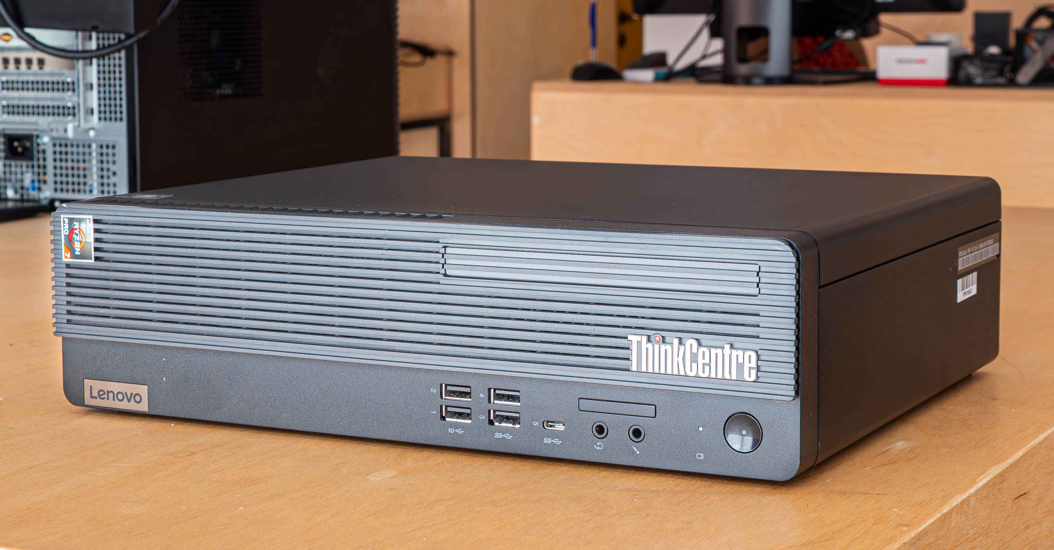 Lenovo ThinkCentre M75s Gen2 Ryzen 7 Pro 4750G NVMe Quadro T1000-VbQol.jpeg