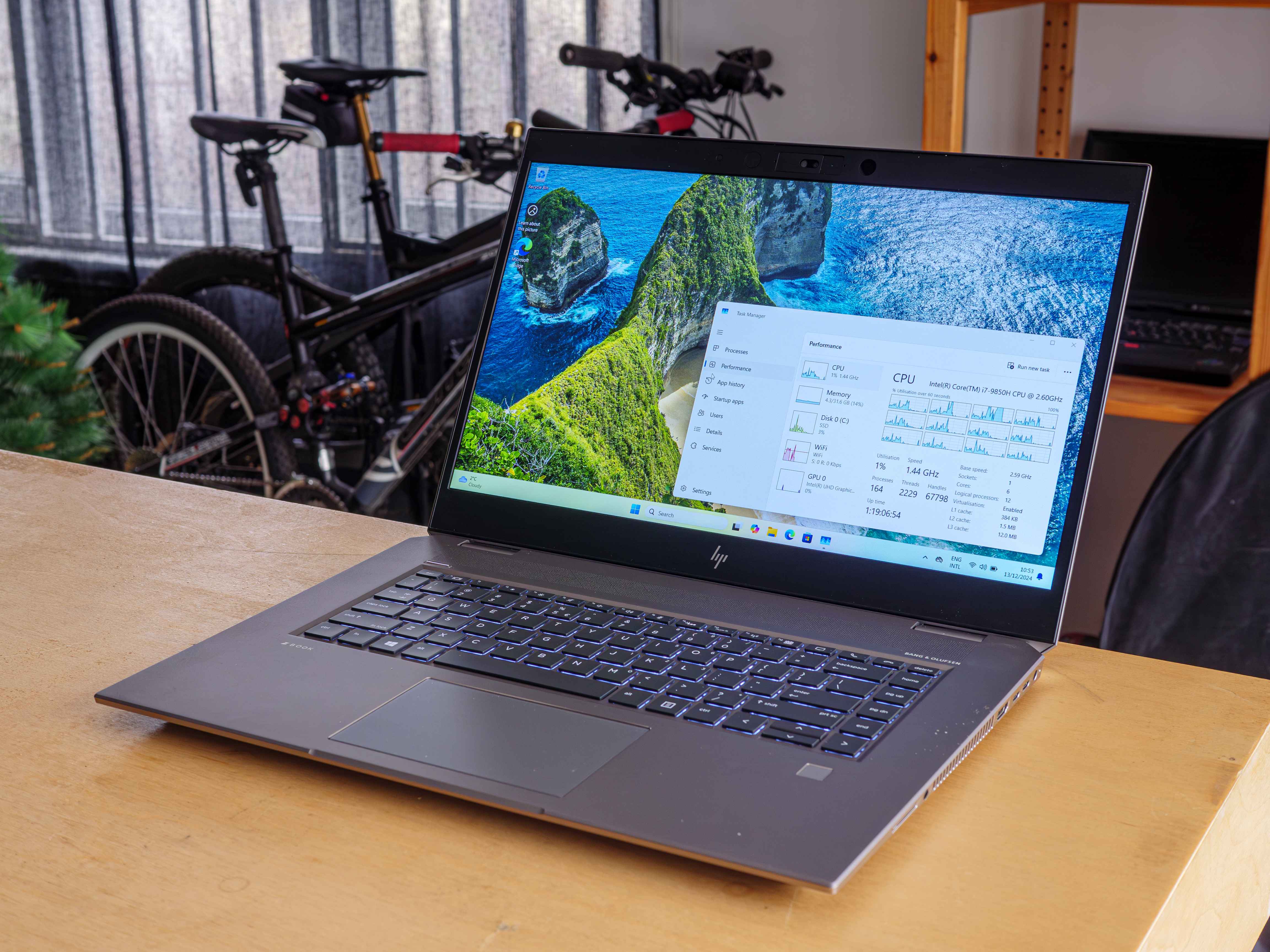 HP Zbook Studio 15 G5 E-2186M 32GB RAM NVMe FHD IPS Quadro P1000 Camera-YLM0r.jpeg