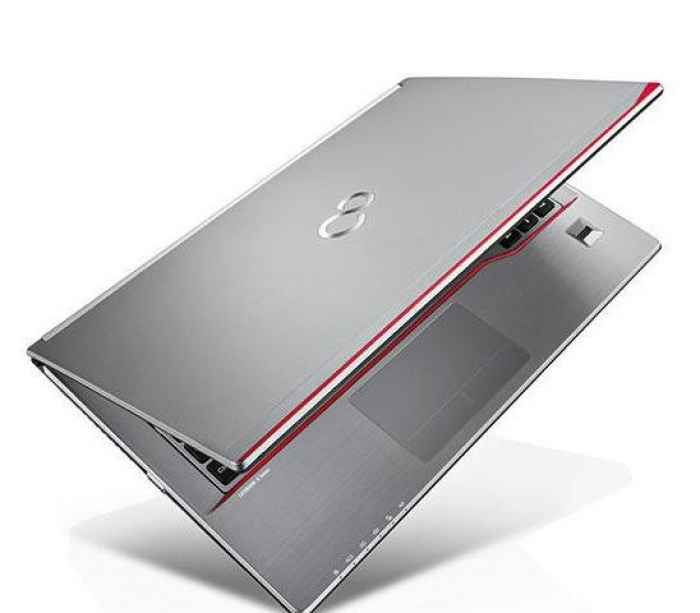 Fujitsu LifeBook E754, 15-inch, Intel Core i5-4210M, Numpad-ZGv3e.jpg