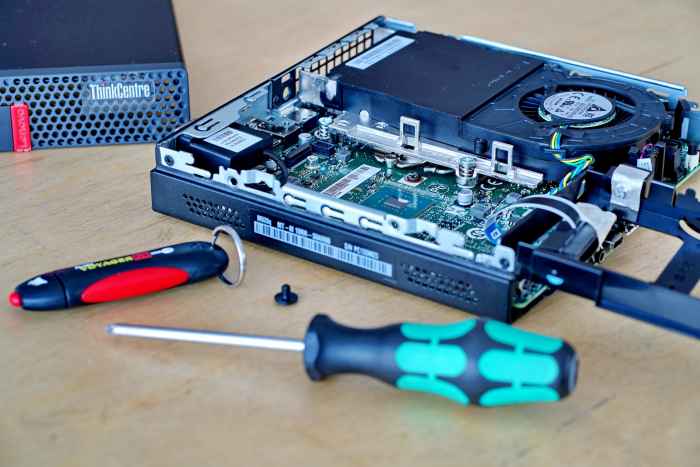 Lenovo ThinkCentre M920q Tiny, Core i3-8100T, 16GB DDR4, Micro PC-ZcmG2.jpeg