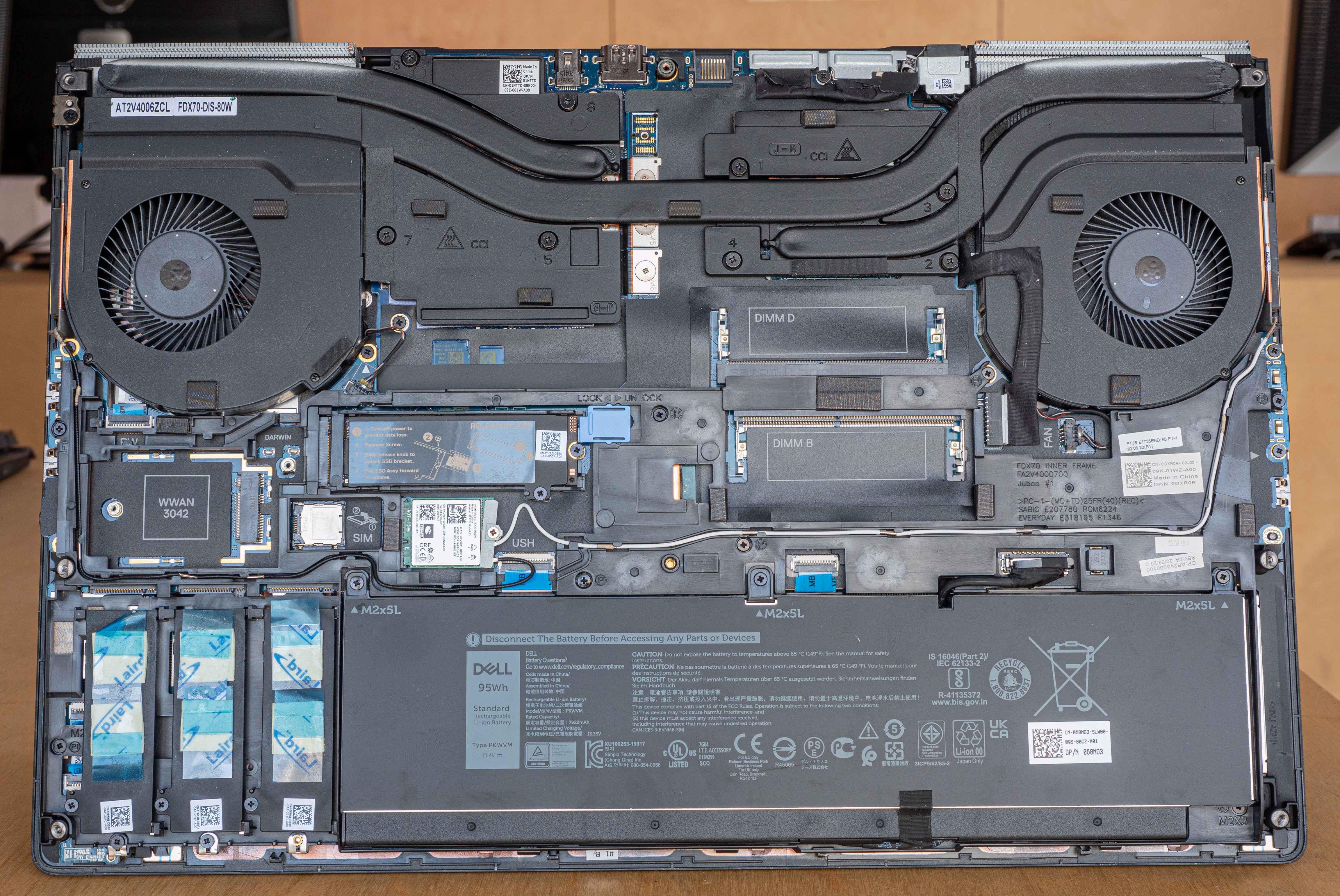 Dell Precision 7750 Xeon W-10885M 128GB ECC RAM 1TB NVMe IPS RTX 5000-kwkNF.jpeg