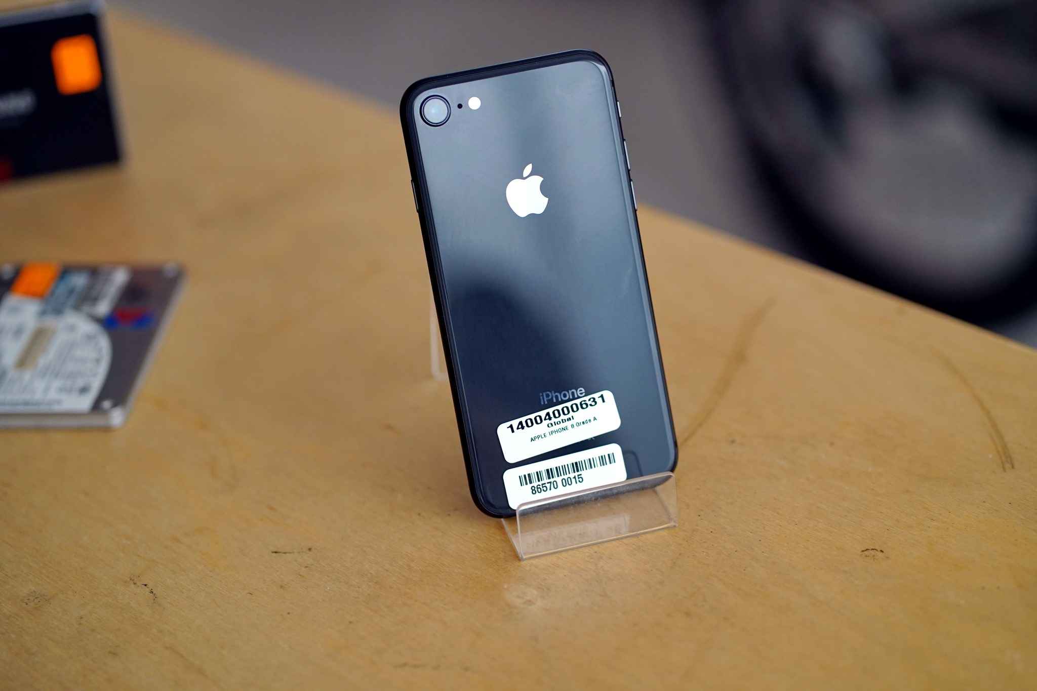 Apple iPhone 8 Apple A11 Bionic 64GB 750 x 1334 retina IPS-lYaca.jpeg